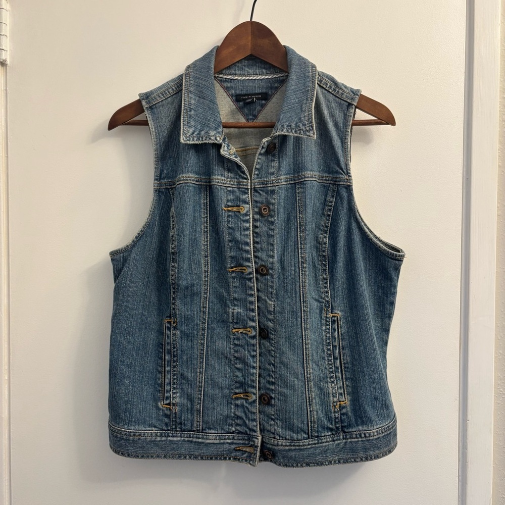 Tommy Hilfiger 90's Denim Vest Women's Size Medium 2‎ pocket Button Up Western